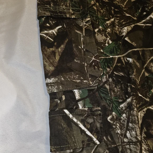 Fashion Nova Women's Woodland Camo Cargo Pants - Picture 3 of 5